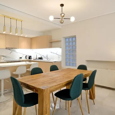 Elegant Apartment In Pagrati Athens Exterior photo