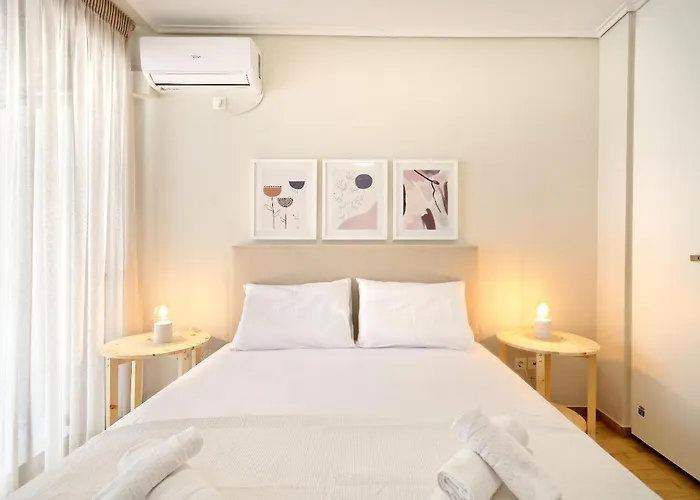 Elegant Apartment In Pagrati