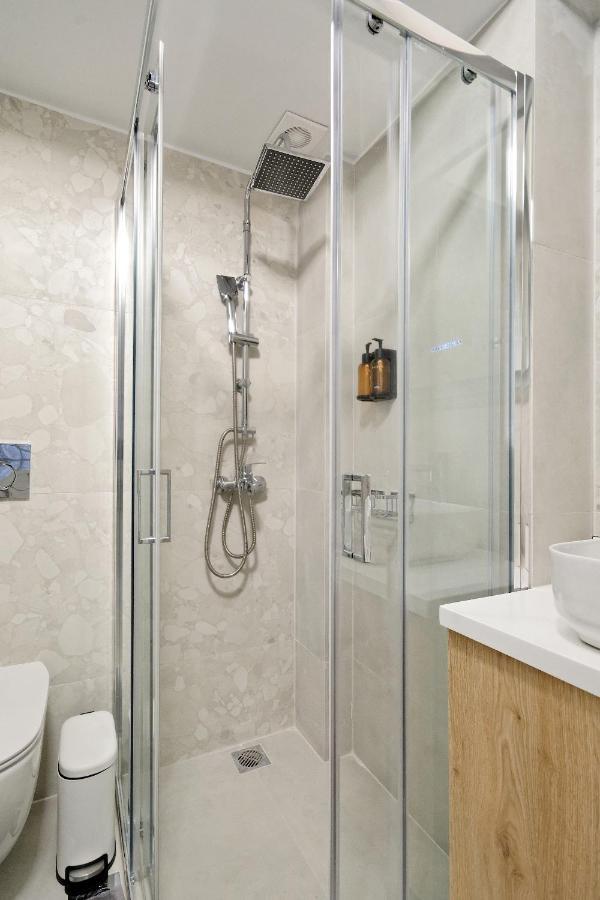 Elegant In Pagrati Апартаменты